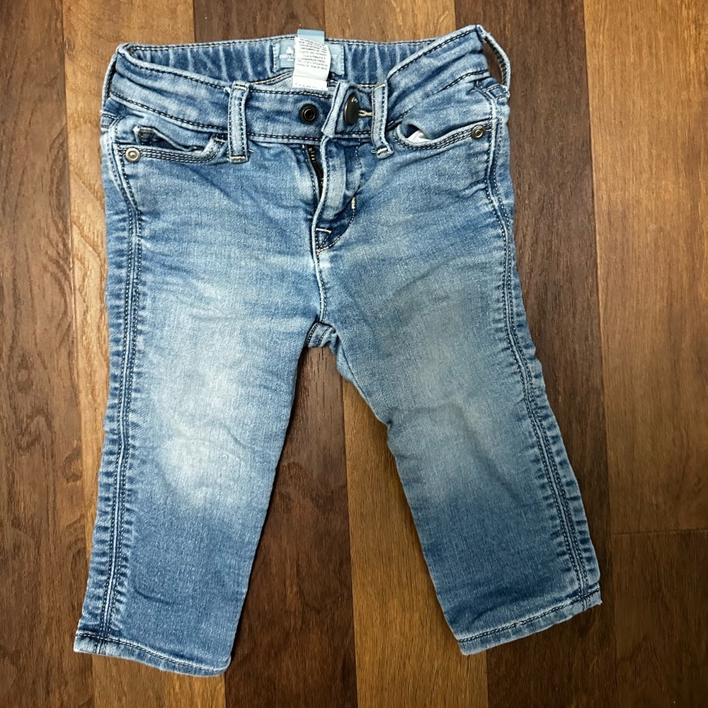 GAP Skinny Fit Infant Girl Jeans Size 12-18 months